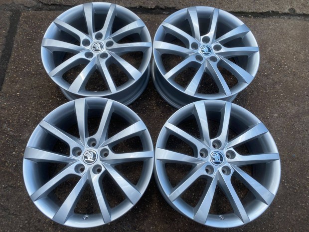 4db gyári 18" Skoda Kodiaq új alufelni. (3981)