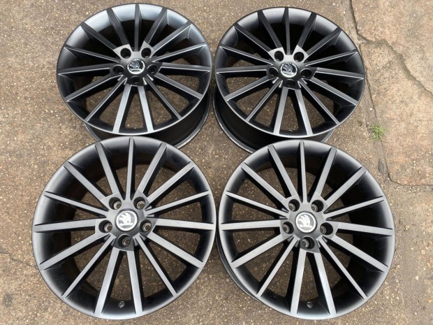 4db gyri 18" Skoda Octavia III alufelni. (3431)