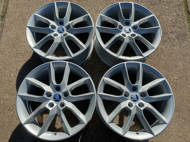 4db gyri 18" Skoda Octavia alufelni. (3539)