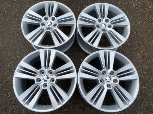 4db gyári 18" Skoda Octavia alufelni. (*3676*)