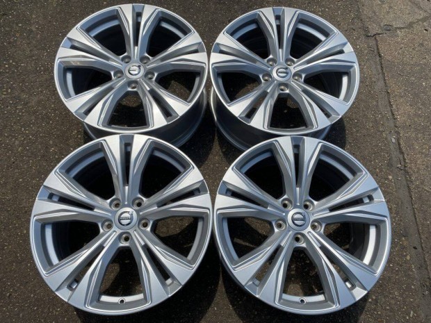 4db gyri 18" Volvo S90 - V90 alufelni. ("3015")