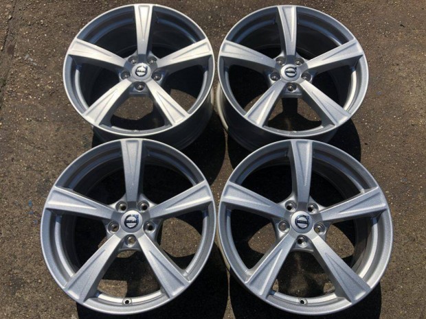 4db gyári 18" Volvo XC90 alufelni. (*1344*)