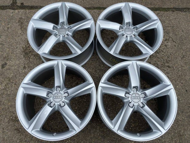 4db gyri 19 Audi A8 A6 alufelni. (2940)