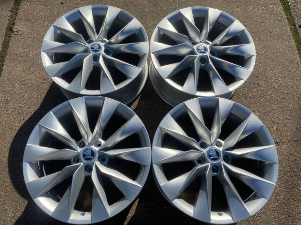 4db gyári 19" Skoda Superb - Octavia - Kodiaq alufelni. (*3679*)