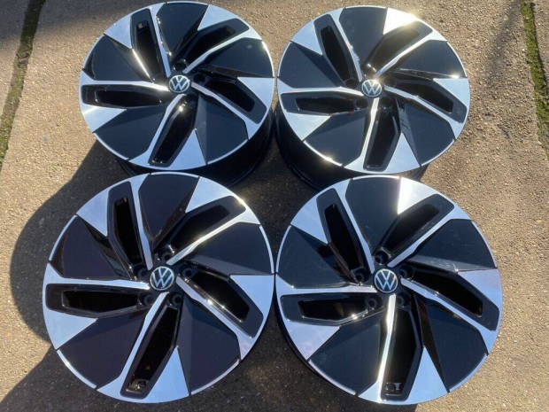 4db gyári 19" VW ID.4 - Passat - Arteon alufelni. (*3683*)