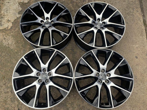 4db gyri 20 Volvo XC40 V90 CC alufelni. (2389)