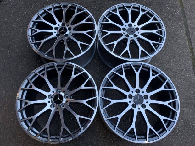 4db gyári 20" Mercedes-Benz AMG C63 S E-Performance alufelni. (*2508*)