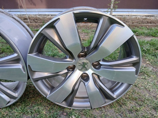 4db gy�ri Peugeot 2008 208 308 301 alufelni felni 16" 4x108
