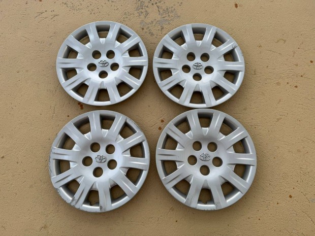4db gyri Toyota dsztrcsa R16