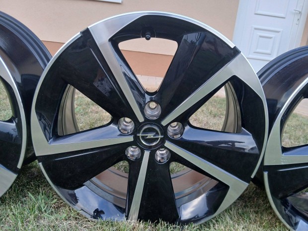 4db gyári Új 0km Opel Astra L Grandland X alufelni felni 17" 5x108