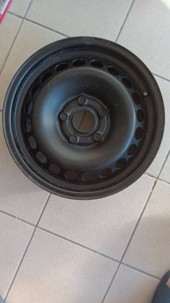 4db gyári VW 5x112x15" et37 acélfelni