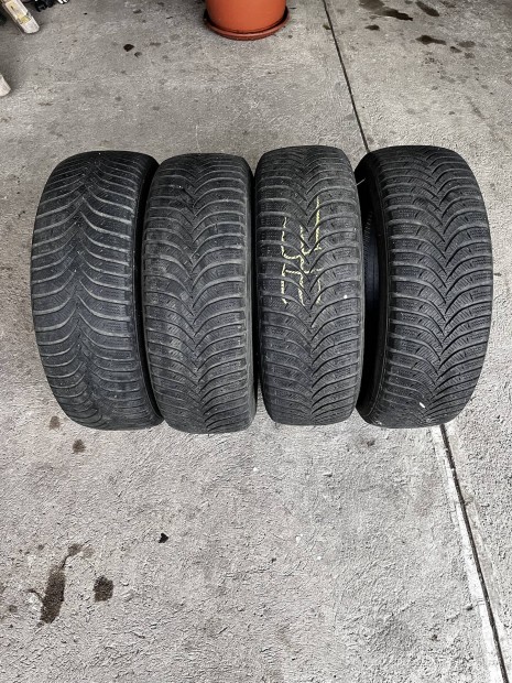 4db hasznlt 195/65r15 tligumi