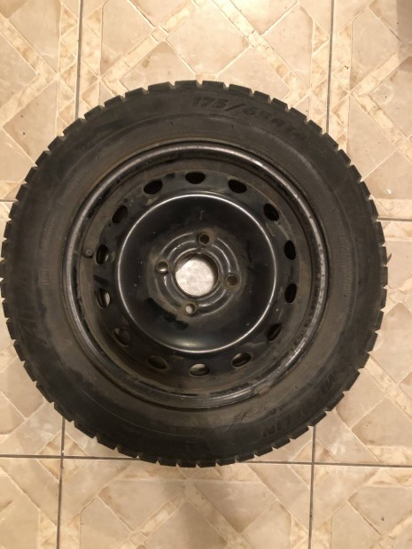 4db hasznlt Michelin 175/65 R14 gumi+lemezfelni