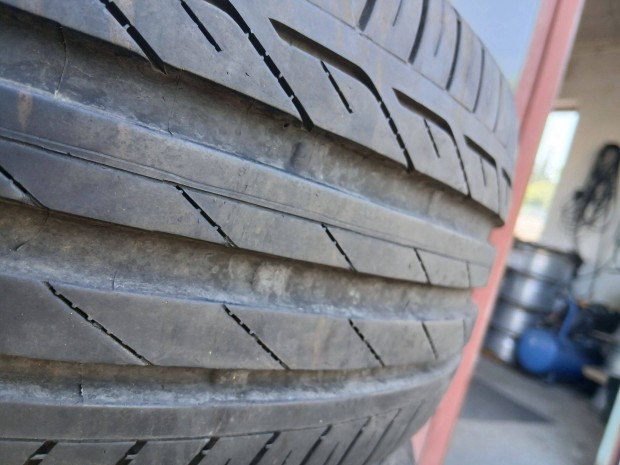 4db kivl 205/60 R16 Bridgestone nyri gumi 6-6.5mm-es 205/60R16 16