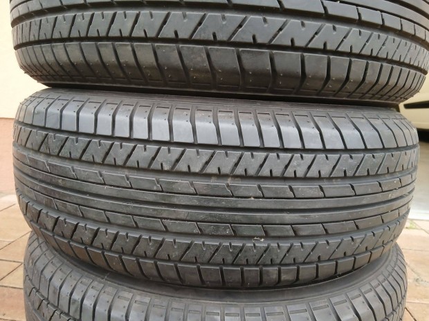 4db kiv�l� 215/65 R16 Yokohama ny�ri gumi 215/65R16 16