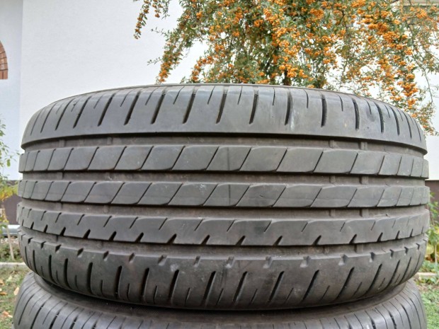 4db kivl 225/50 R17 Lassa nyri gumi 6mm-es 225/50R17 17