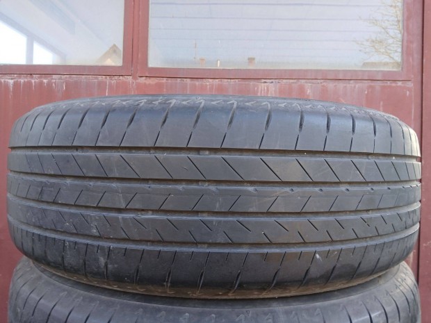 4db kiváló 225/60 R18 Bridgestone nyári gumi 6mm-es 225/60R18 18