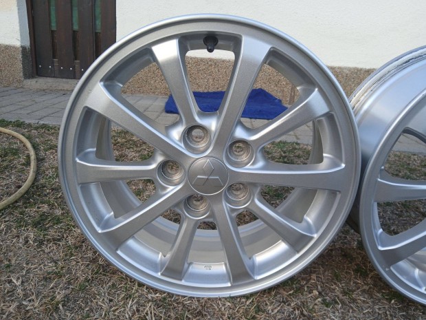 4db kivl Mitsubishi ASX Outlander Lancer 16" alufelni felni 5x114.3