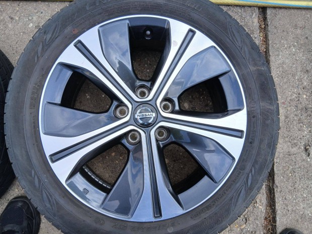 4db kivl Nissan Leaf alufelni felni nyri gumikkal 17" 5x114.3