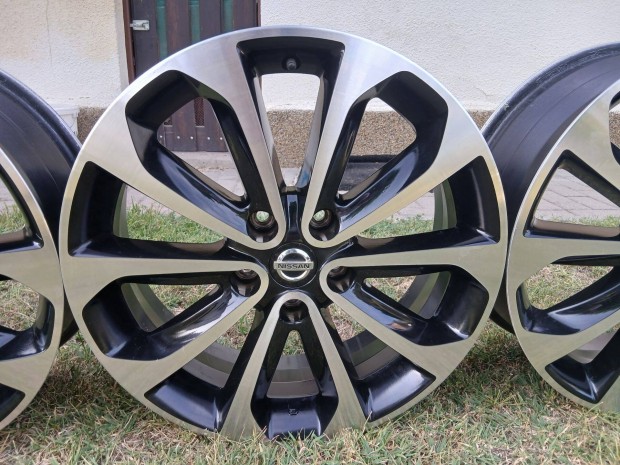 4db kiváló Nissan Qashqai Leaf Juke X-Trail alufelni felni 18" 5x114.3