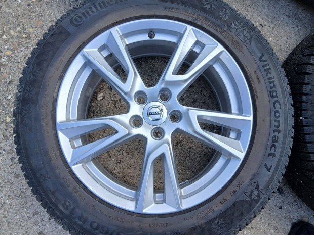 4db kivl Volvo XC60 18" alufelni felni tli gumikkal 5x108
