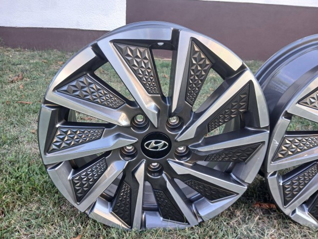 4db kivl gyri Hyundai Ioniq 16" alufelni felni 5x114.3