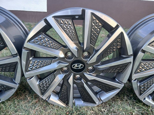 4db kivl gyri Hyundai Ioniq 16" alufelni felni 5x114.3