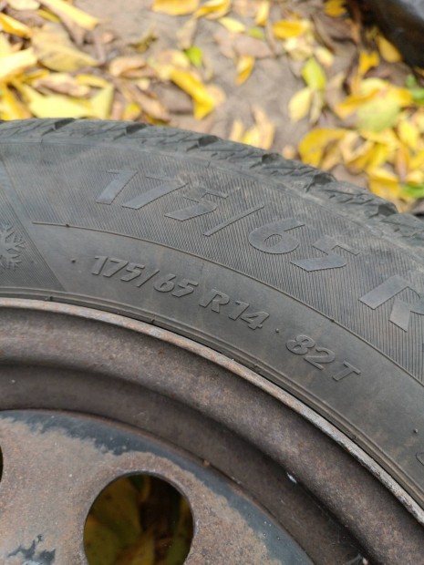 4db matador tli gumi, Ford felniken 14"