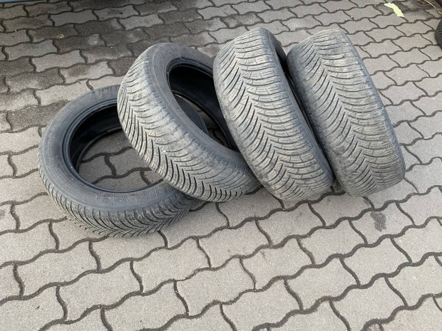 4db n�gy�vszakos gumi Kleber Quadraxer 2 205 55 R16