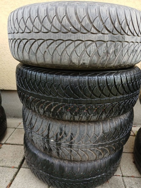 4db opel gyri felni gumival 195/65R15 j llapotban