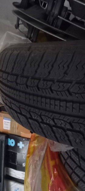 4db opel lemezfelni Kleber 195/60r15 tligumival elad