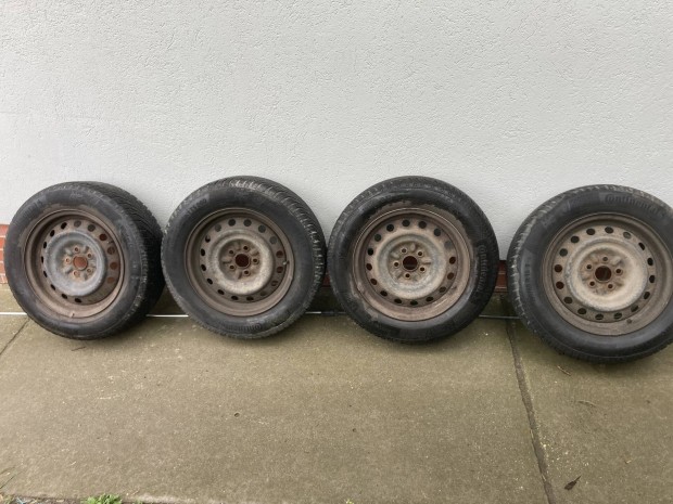 4db szerelt kerék Continental 195/65 R15 gumi + lemezfelni