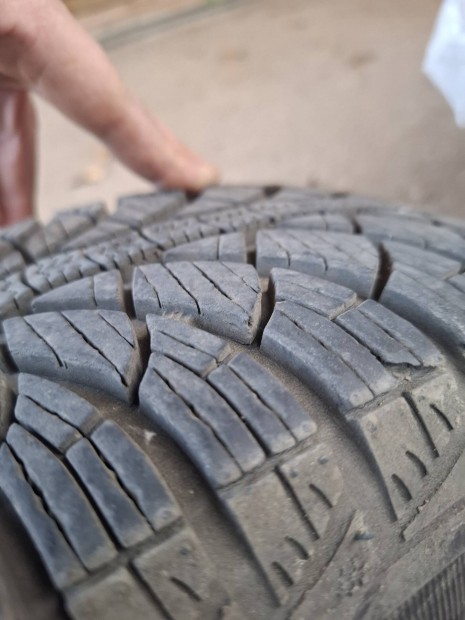 4db tli gumi Fulda Dacia Renault