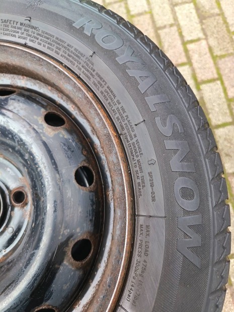 4db t�li gumi felnivel  j� �llapot