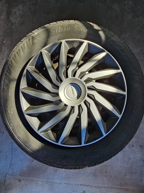 4db t�li gumi lemezfelnikkel, t�rcs�kkal Matador Sibir Snow 195/65 R15
