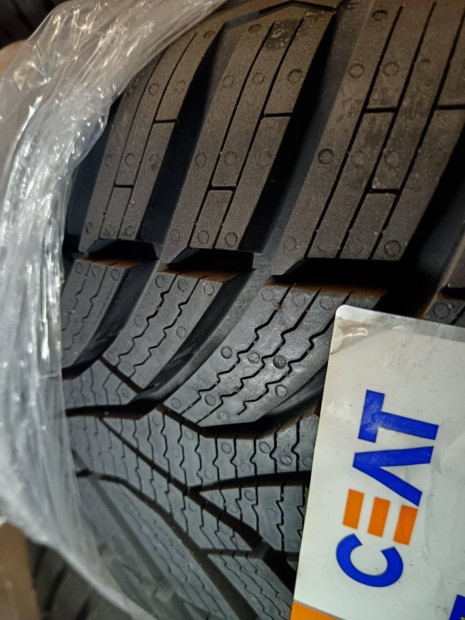 4db tli gumi teljesen j