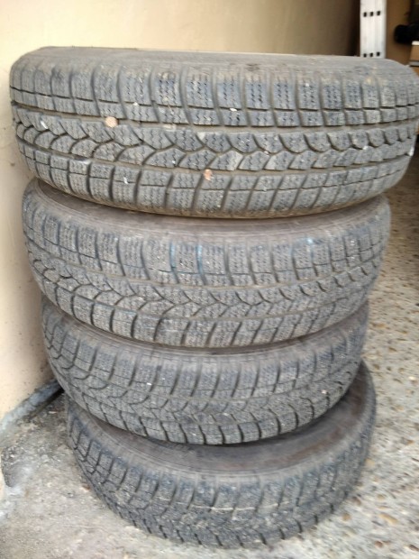 4db tligumi lemezfelnin 165/70 r14