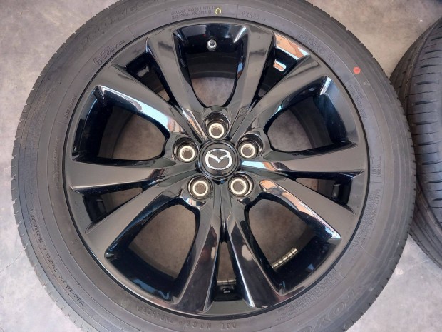 4db j 18" Mazda CX-30 CX30 alufelni felni j nyri Toyo gumikkal 18