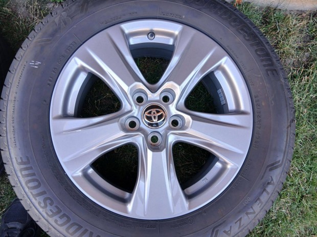 4db új gyári Toyota Rav 4 Rav4 17" alufelni felni nyári gumikkal
