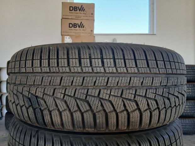 4db újszerű 205/55 R17 Hankook téli gumi 2022-es 205/55R17 17