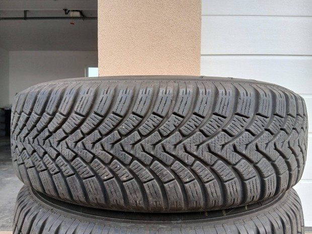 4db jszer 215/70 R16 Falken tli gumi 7mm-es 215/70R16 16