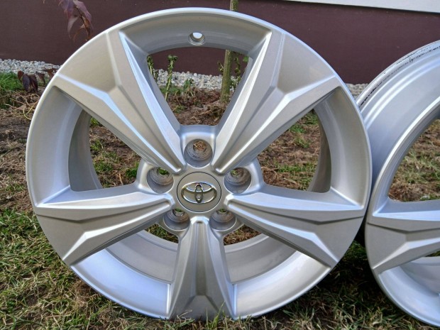 4db jszer Toyota C-HR CHR Yaris Cross 17" alufelni felni 5x114.3
