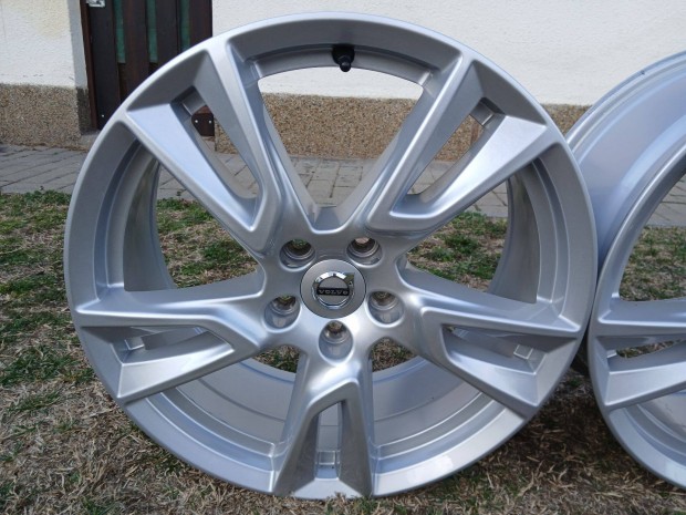 4db újszerű Volvo XC60 XC40 V40 V60 S60 18" alufelni felni 5x108