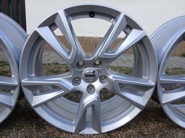 4db újszerű Volvo XC60 XC40 V40 V60 S60 18" alufelni felni 5x108