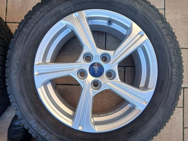 4db �jszer� gy�ri 16" Ford Puma alufelni felni t�li Semperit gumikkal