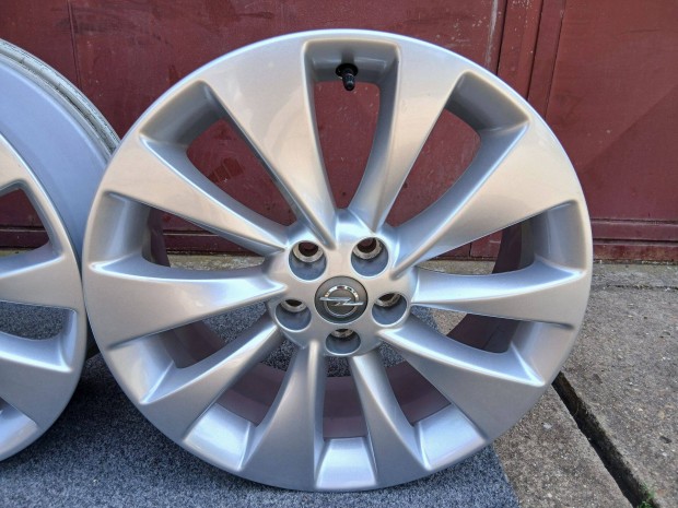 4db újszerű gyári Opel Astra K J Mokka alufelni felni 18" 5x105 18