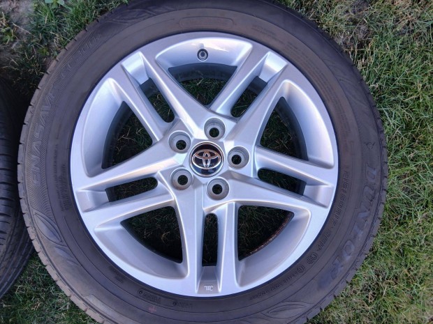 4db újszerű gyári Toyota C-HR CHR 17" alufelni felni nyári gumikkal