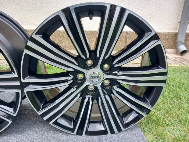 4db jszer gyri Volvo V60 S60 S90 XC90 18" alufelni felni 5x108