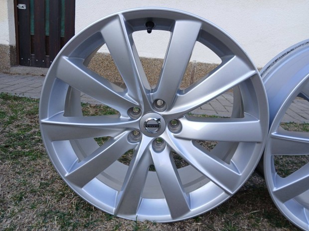 4db jszer gyri Volvo V60 V90 S60 S90 XC90 19" alufelni felni 5x108