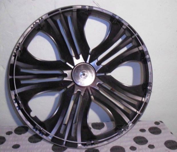 4db vadonat j 16" disztrcsk